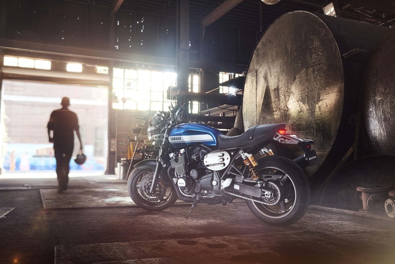 Yamaha XJR 1300 2015