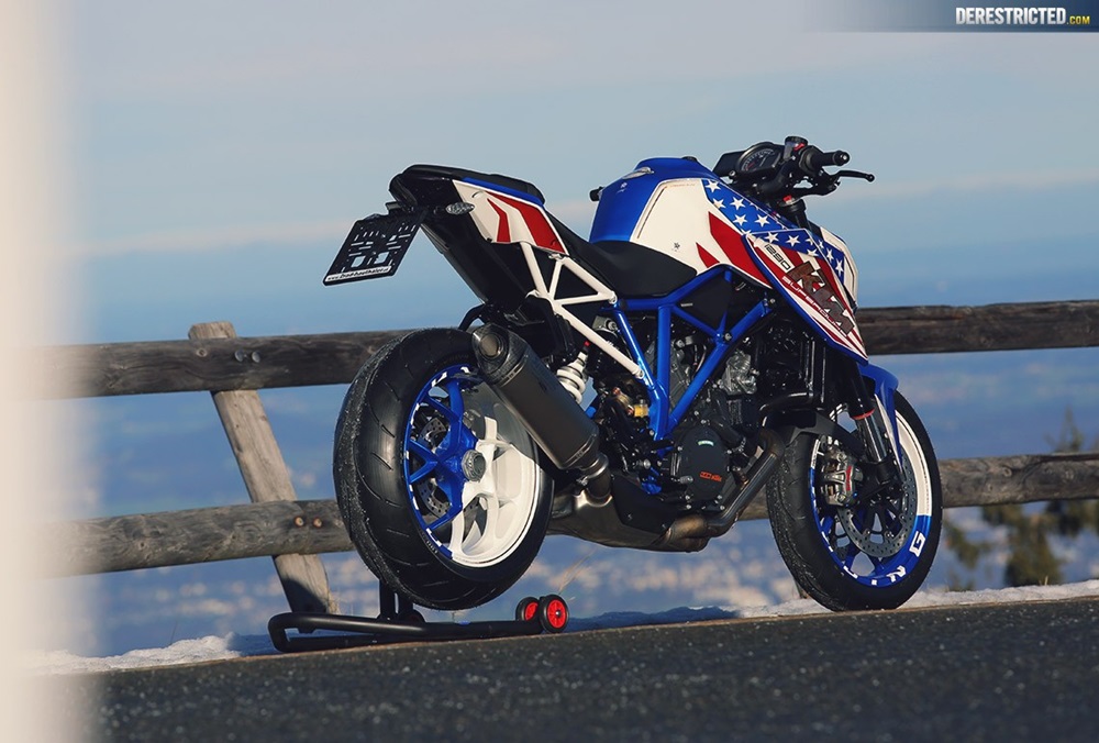 Мотоцикл KTM 1290 Superduke R Patriot Edition (фото) .